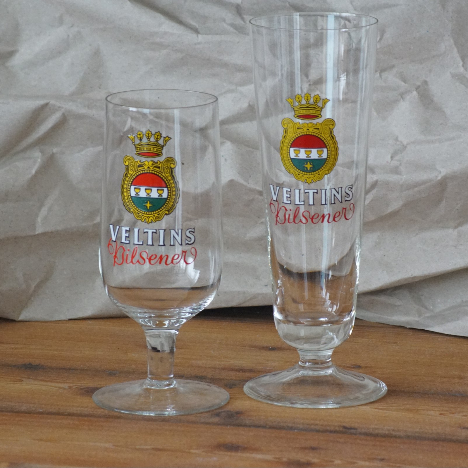 Zwei Biergläser der Brauerei Veltins (vor 1970)